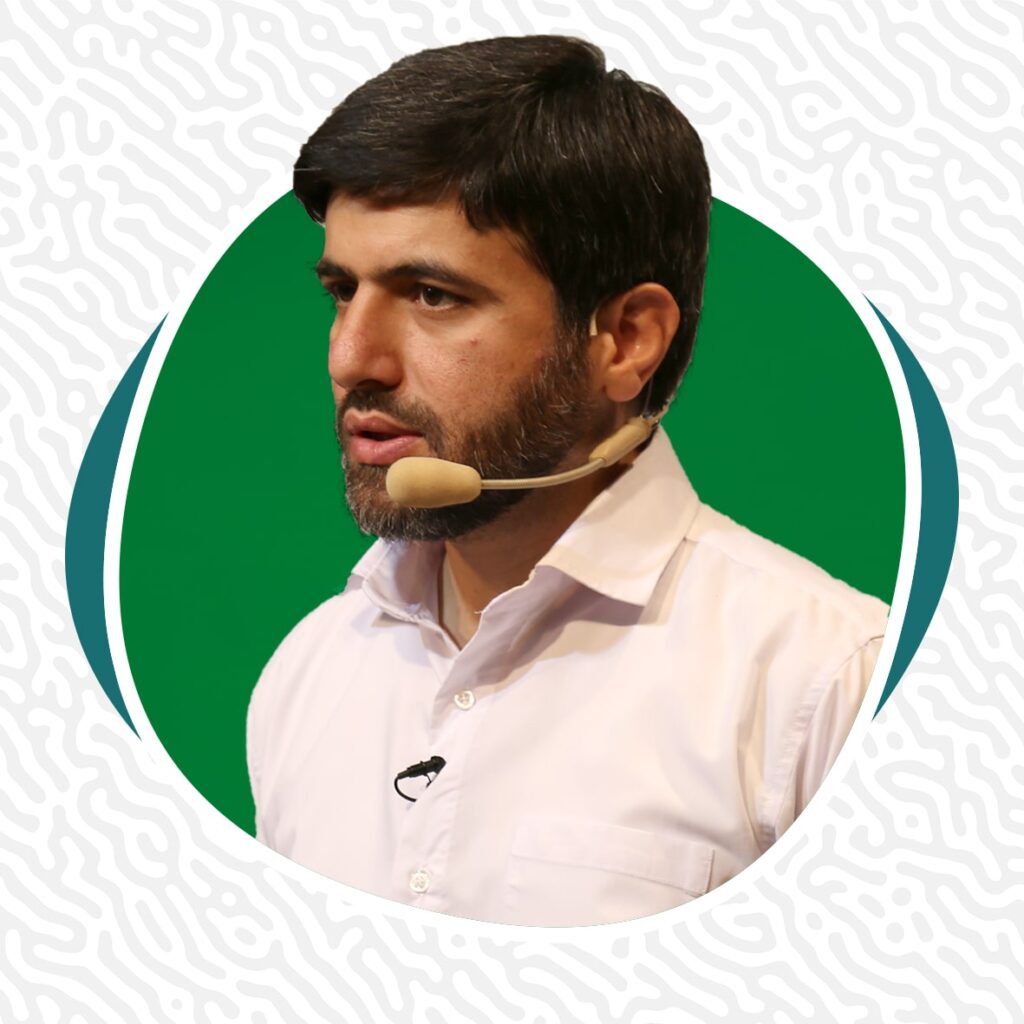 آقای دکتر میثم صداقت زاده